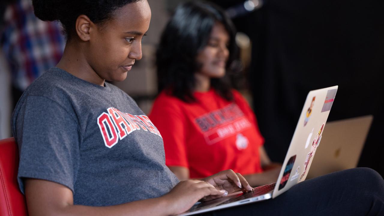 Ohio state students using computer